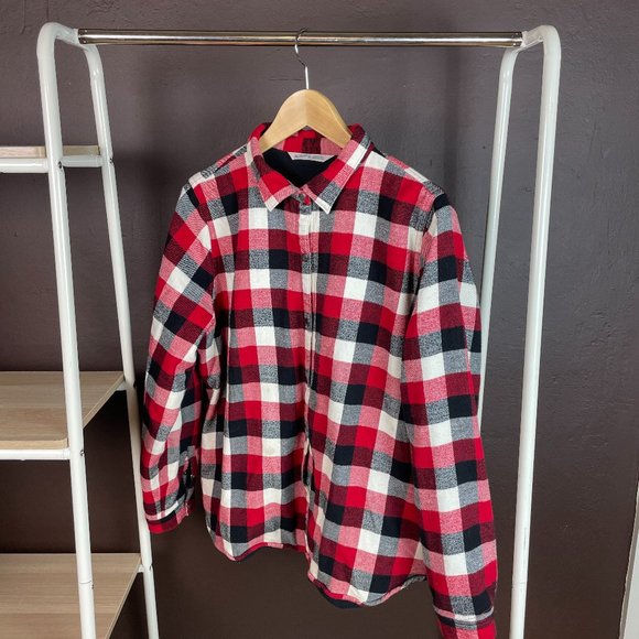 Woolrich fleece-lined women's camp shirt.  Snaps and two side pockets. XL - Picture 1 of 5